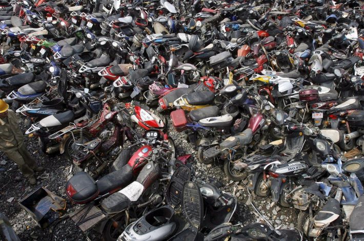 La compraventa de recambio de motos y scooter usados entre particulares y desguaces no homologados, Ya no es legal